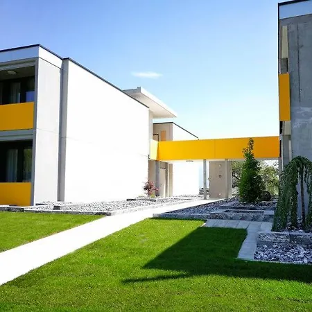 Hinterforst Sleeps 4 Wifi T750748 *